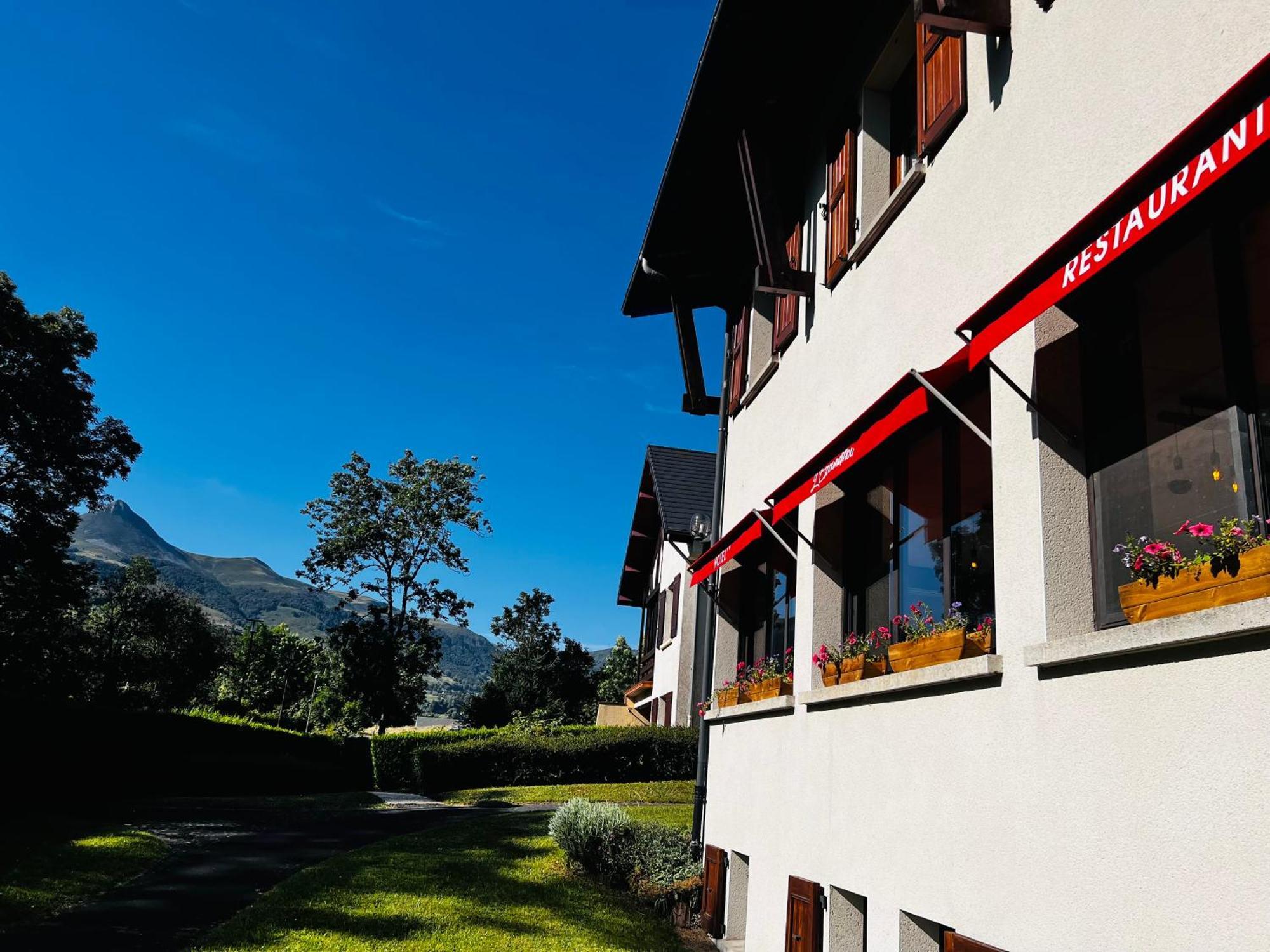 L'Escoundillou Hotel Saint-Jacques-des-Blats Exterior foto