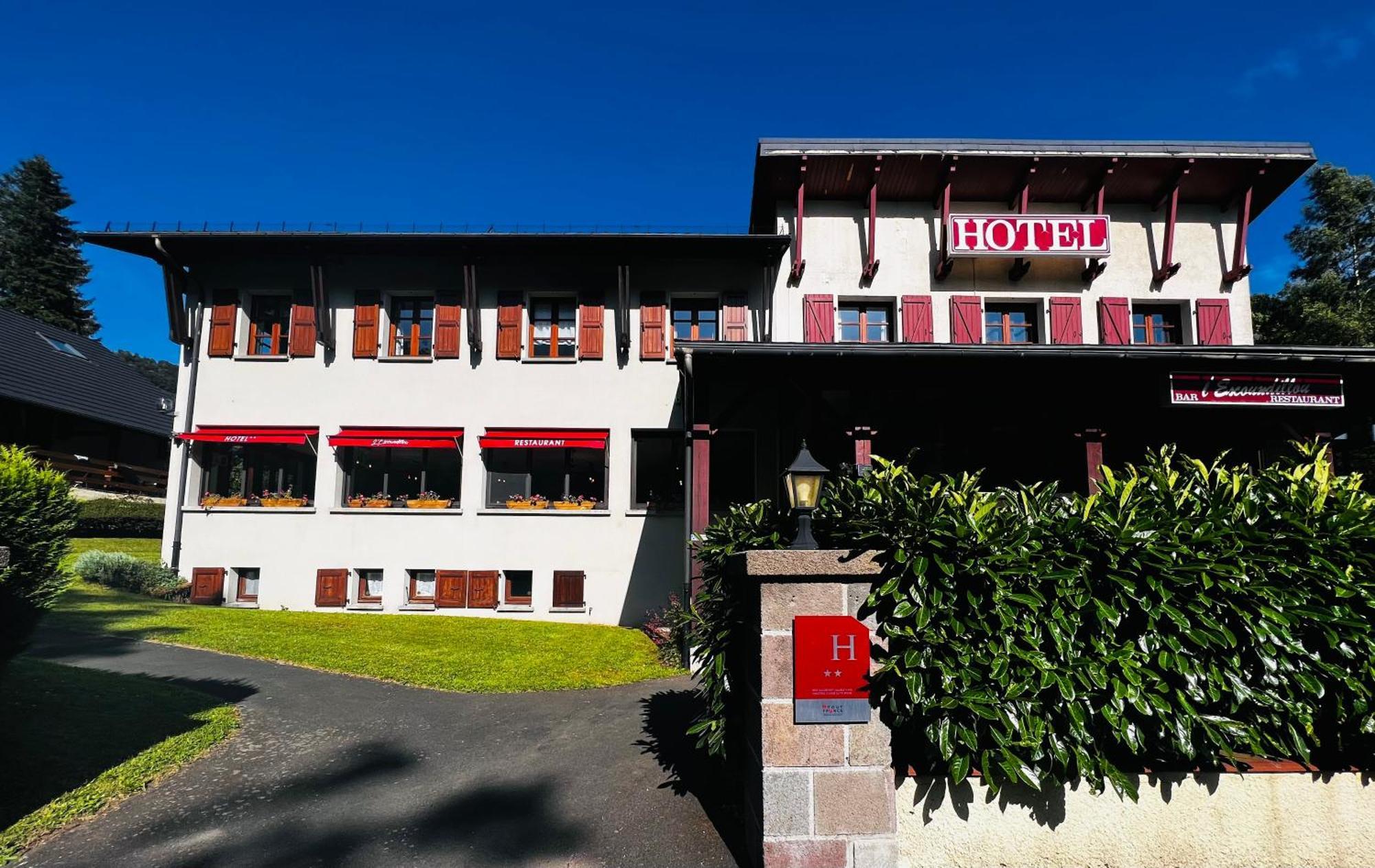 L'Escoundillou Hotel Saint-Jacques-des-Blats Exterior foto